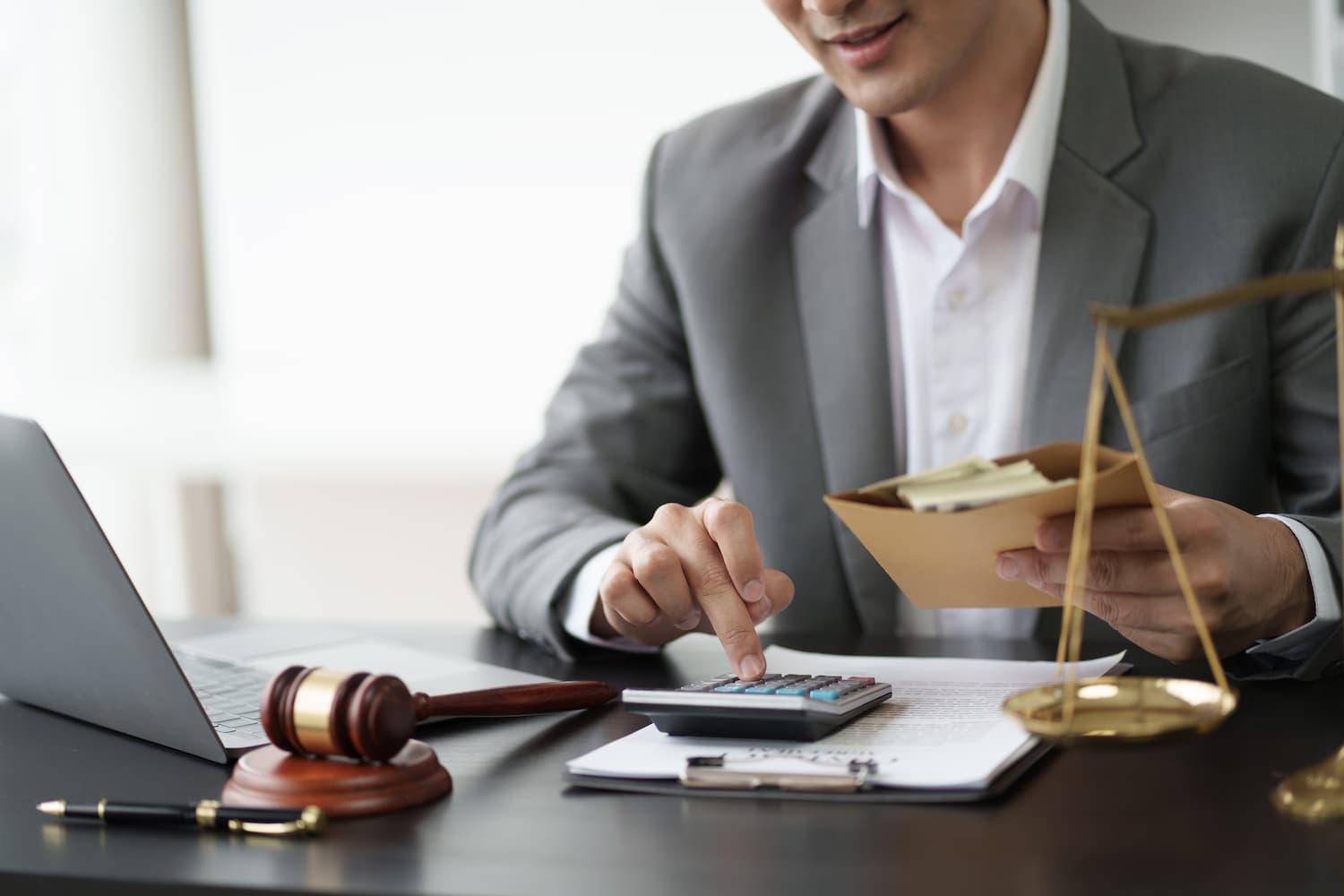 Imposto Sobre Serviços Para Advogados - Contabilidade em Brasília - DF | Advance Contabilidade